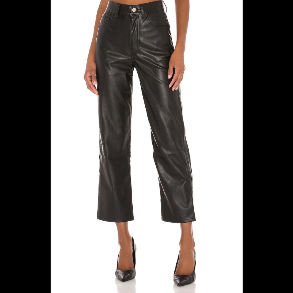 BNWD Levi’s Faux Leather Ribcage Pants 🖤